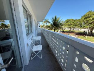 Renzzi On The Ocean - Miami Beach - 3