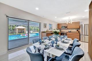3BD Villa Ft Lauderdale XL Pool, unique playground, BBQ, beach, Family Memories - Fort Lauderdale - 1