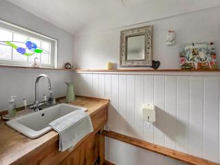 Up At The Barn - Brede - 6