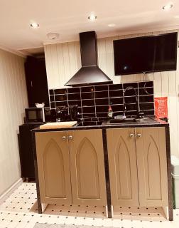 The Little Fountain House - 5