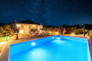 Villa Heritage with heated pool - Supetar (San Pietro di Brazza) - 0