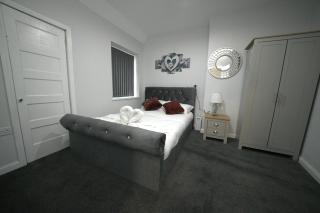 Telford Tranquility Apartment Flat 3 for 4 guests - Telford - 0