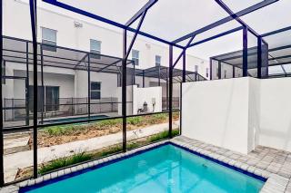 5 Bed Modern Family Home with Grill - Davenport - 9
