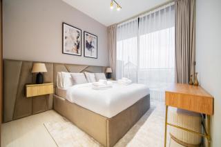 SettlerHomes - Chic JVC Cityview Near Heart of Dubai - 8