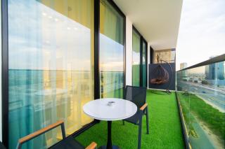 SettlerHomes - Chic JVC Cityview Near Heart of Dubai - 5