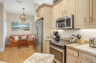 305 East - 1