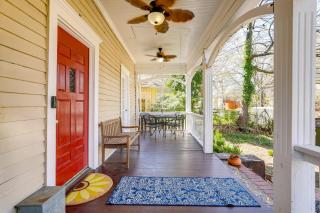 Steps to Shops and Eats Decatur Home with Large Yard - Decatur - 0