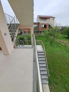 Gili & Delo luxury Apartments-Νear Airport - 1