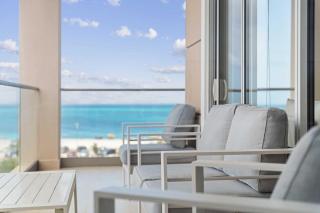 Beach View - Vista Paradiso 2BR condo - LV410 - Palm-Eagle Beach - 0
