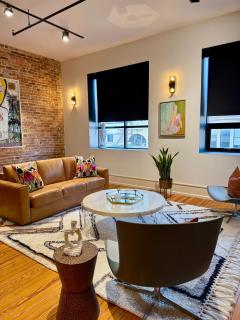 Luxe 220, Unit 7 - Entire Penthouse Property - sleeps 20 - Wilmington - 6