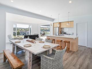 Pipi Palace - Cooks Beach Holiday Home - Cooks Beach - 3