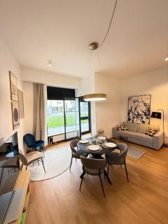 Stylish renovated apartment in central location - Munich - 4