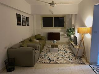 Fully furnished 2 bedroom apartment Zahraa Maadi - 0
