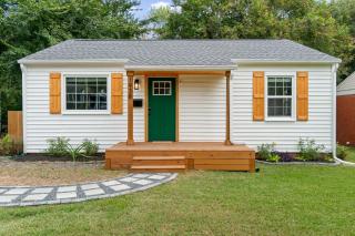 Open and Modern 2 Bedroom Retreat Near NoDa - Charlotte - 9
