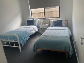 New Spacious 4 Bedroom Retreat fully air conditioned in Loganholme - Loganholme - 6
