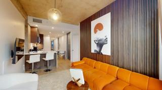 Sleek Two Bedroom in Manhattan - 7