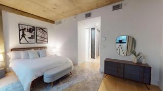 Sleek Two Bedroom in Manhattan - 3