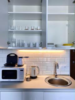 Blue Haven Retreat Apartment - Batumi - 4