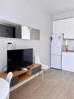 Blue Haven Retreat Apartment - Batumi - 6