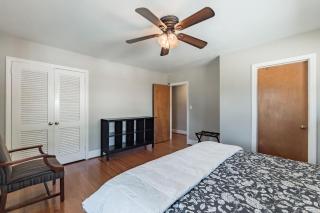 4 BR Ranch in Prime Southpark Backyard and Porch - Charlotte - 3
