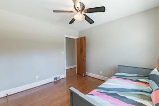 4 BR Ranch in Prime Southpark Backyard and Porch - Charlotte - 1