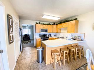 Lake View Condo 930 2 - Garden City - 6