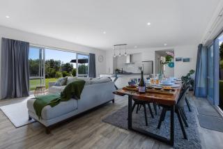 Ahipara Hideaway - Kaitaia Holiday Home - 6