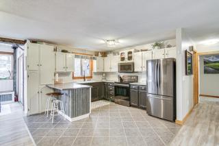 11 Mi to Bozeman Family Home with Movie Room! - Belgrade - 9