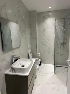 FIA Lake View Luxury Rental - Tirana - 4