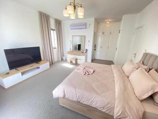 Dinar - villa master bedroom - Abu Dhabi - 7