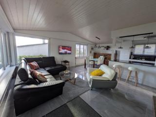Renovated Villa with HotTub - La Neuveville - 8