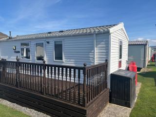 Sea Breeze Retreat 2 Bedroom Pet Friendly Caravan in Clarach Bay - Aberystwyth - 6