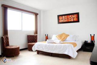 Hotel Cristal Plaza - 0