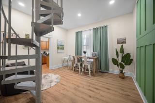 Unique Highland Park 2 Bdr Loft Sleeps 5 - 5