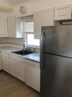 Pet Friendly, Wifi, Beach Badges, Beach Chairs,deck Smart Tv, Outdoor Shower, - Ship Bottom - 3