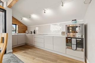 Billycan Penthouse - Tenby Town Centre - Tenby - 3
