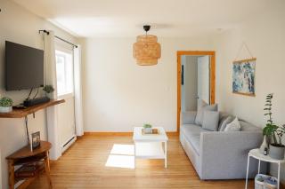 Sea Breeze Suite - Centrally Located in Ucluelet - 8