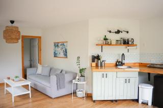 Sea Breeze Suite - Centrally Located in Ucluelet - 5