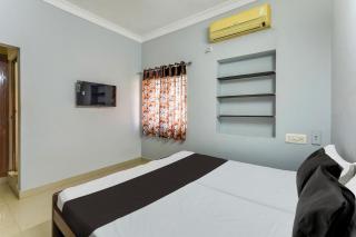 Hotel O Eswar Residency Saligramam - Chennai - 5