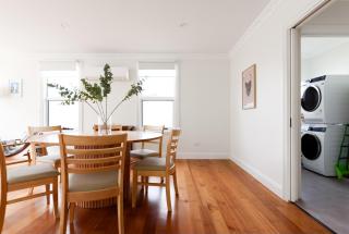 Charming 3-Bedroom Home with Sunroom & Parking - Kings Park - 5