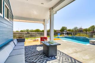 Private Pool and Hot Tub Wild Horse Home! - College Station - 9