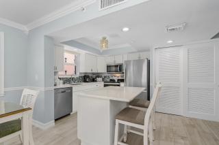 Beach Villas 706 Top-Floor Condo with Gulf Views, Pool condo - 5