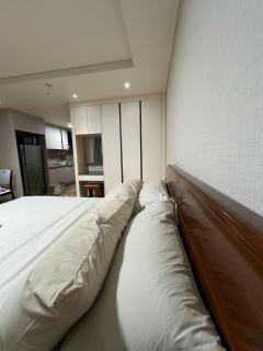 Deluxe Studio in Clark facing Lake with Kitchenette - Ángeles - 4