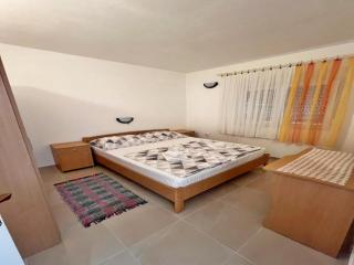 Seafront apartment with terrace in Kampor - Kampor - 5