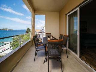 Apartment in Supetarska Draga by the Beach - 1