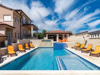 Luxe villa in Valtura with private pool - Valtura - 3