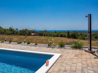 Enchanting villa with pool in Krnica - Krnica - 5