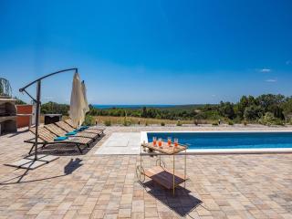 Enchanting villa with pool in Krnica - Krnica - 0