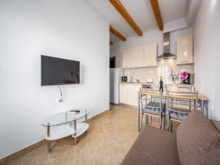 Relaxing apartment with sea view and jacuzzi - Drenje - 9
