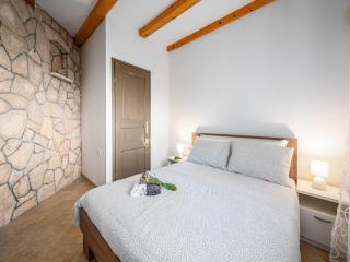 Relaxing apartment with sea view and jacuzzi - Drenje - 2